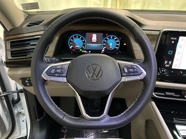 2026 Volkswagen Atlas SE Technology photo 16
