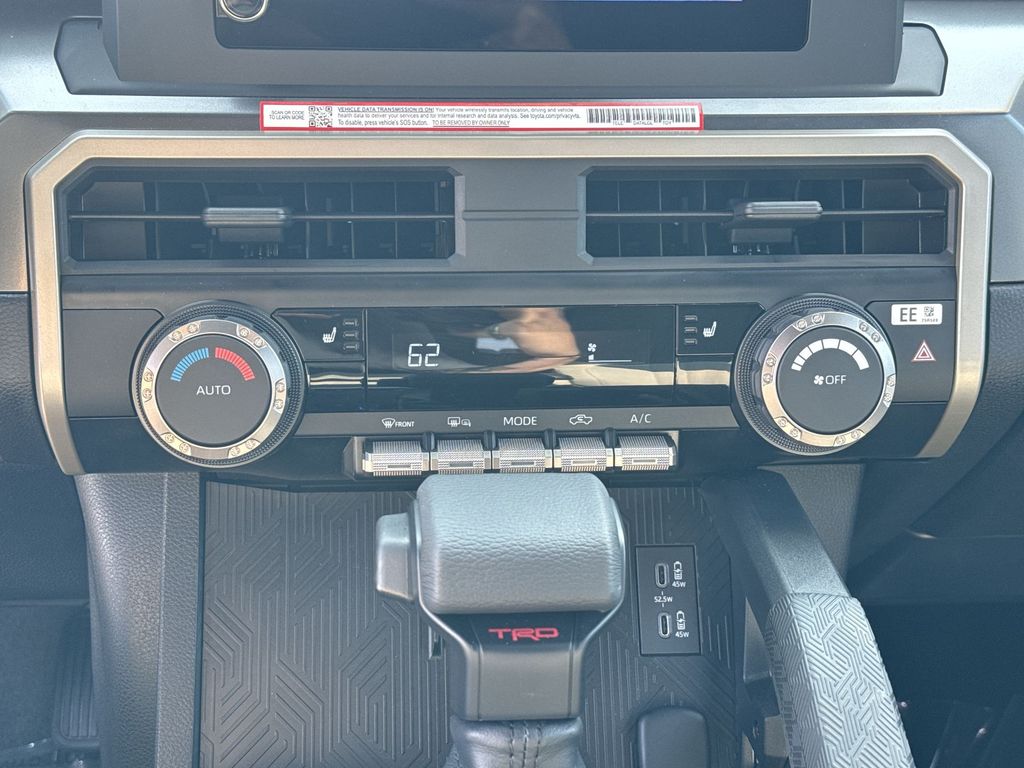 2025 Toyota Tacoma TRD Off-Road photo 16