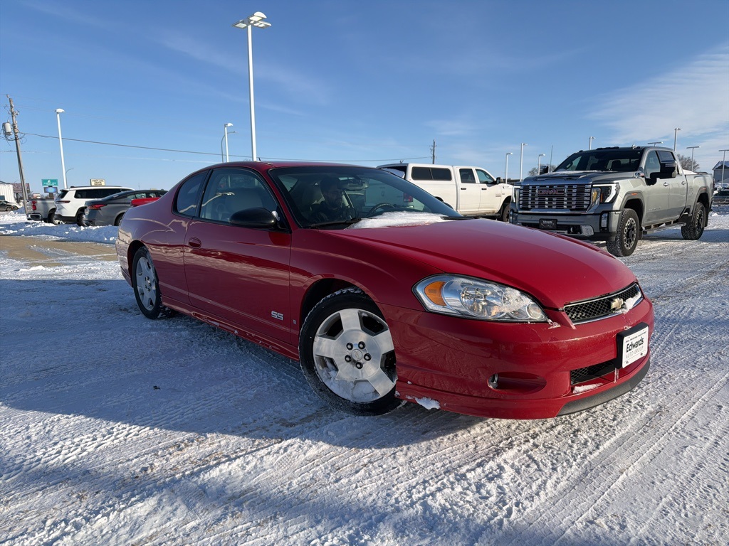 2006 Chevrolet Monte Carlo SS photo 2
