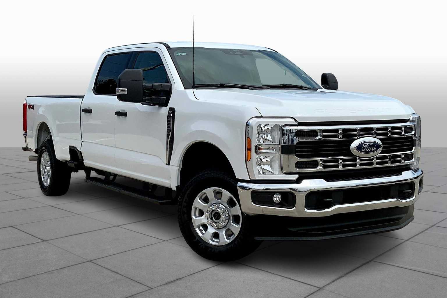2024 Ford F-250 XLT photo 2