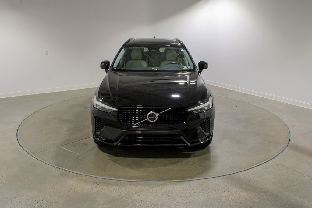 2024 Volvo XC60 B5 Plus photo 8