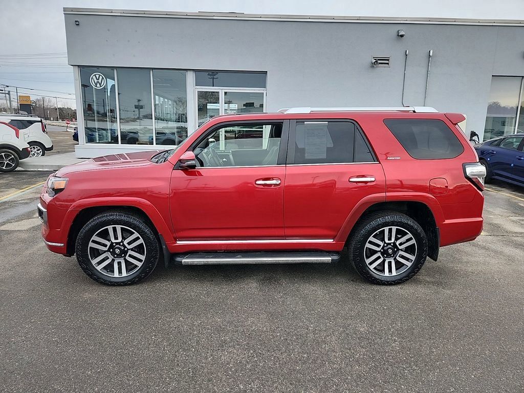 2018 Toyota 4Runner Limited photo 2