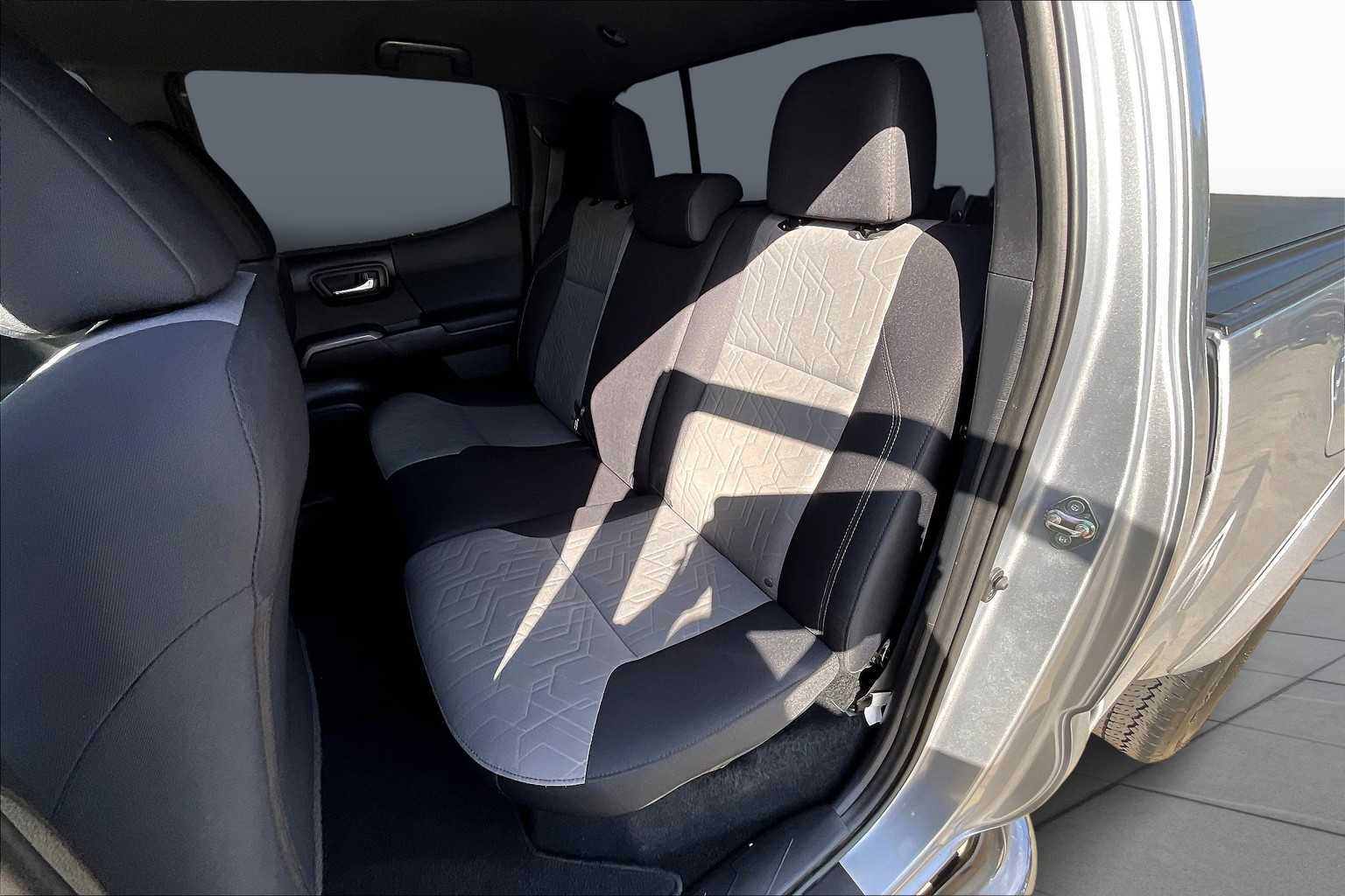 2020 Toyota Tacoma TRD Sport Double Cab V6 photo 18