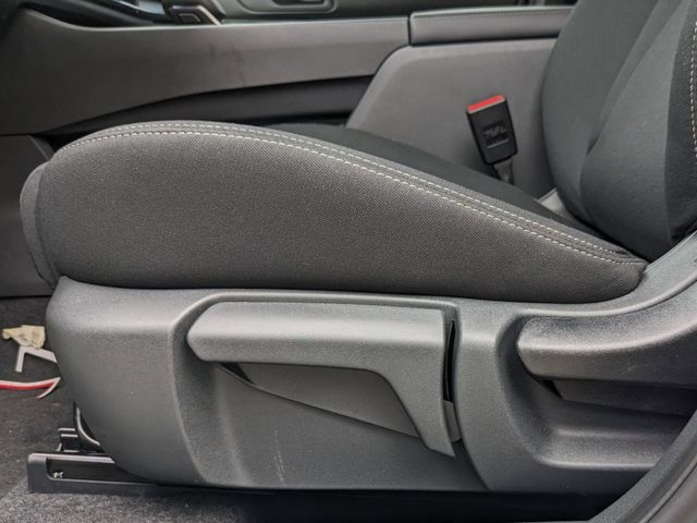 2025 Nissan Rogue S photo 15