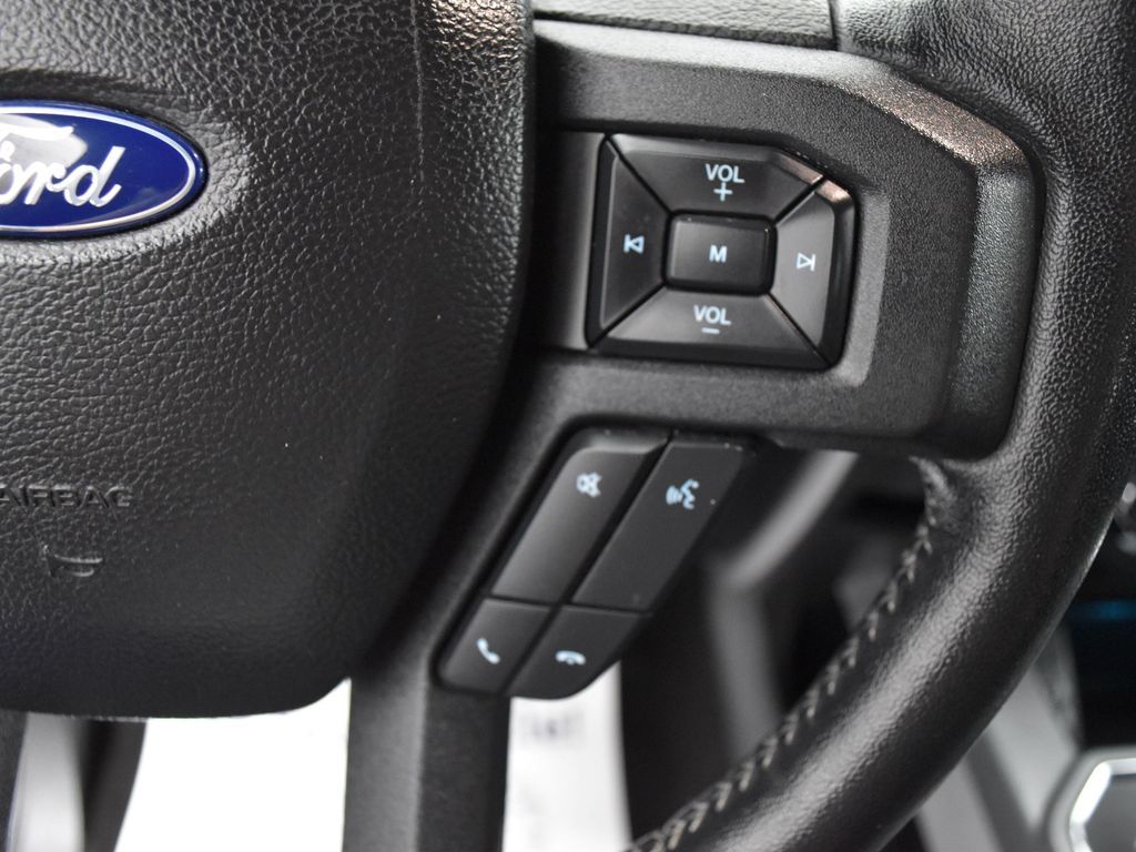 2020 Ford F-150 XLT photo 8