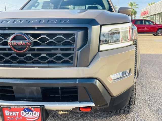 2024 Nissan Frontier PRO-X photo 7