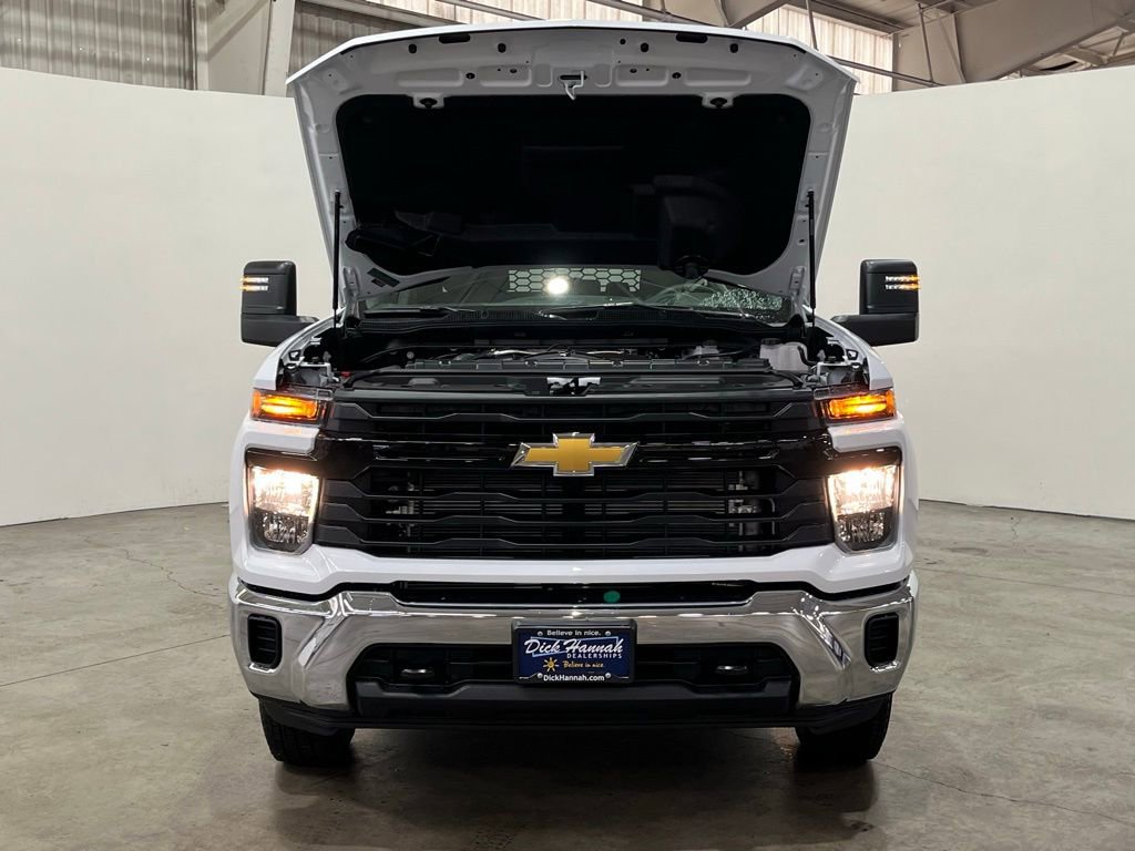 2026 Chevrolet Silverado 3500HD Work Truck photo 4