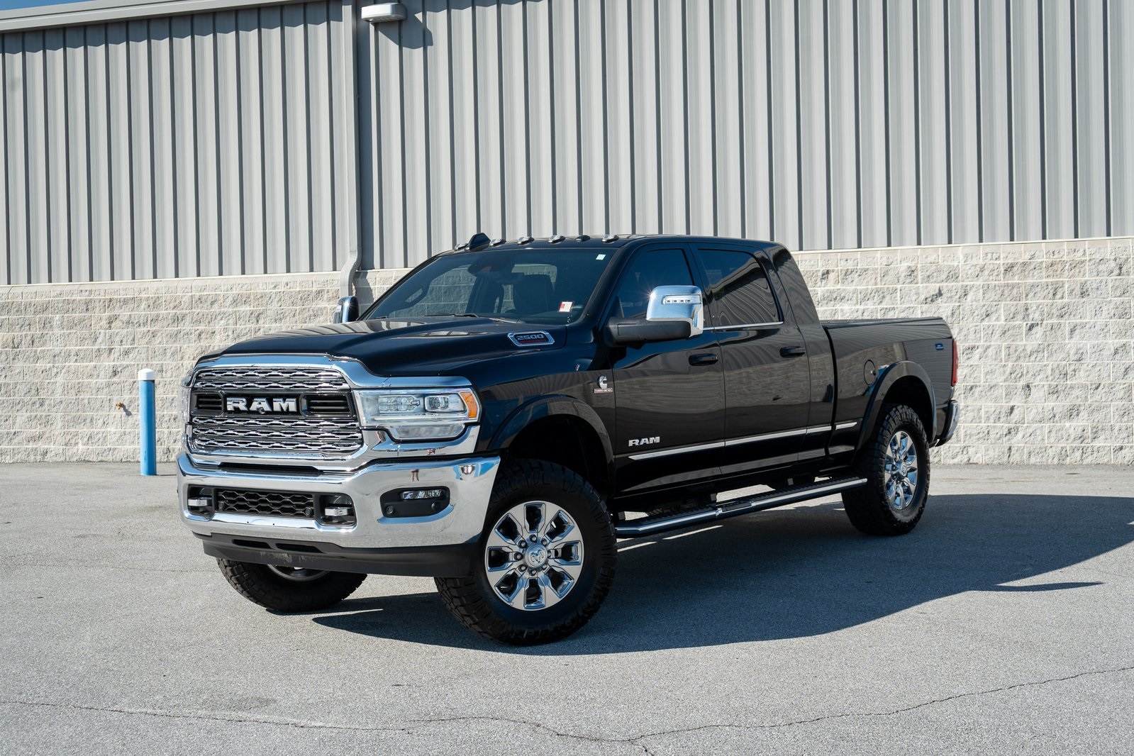 2024 Ram 2500 Limited photo 3