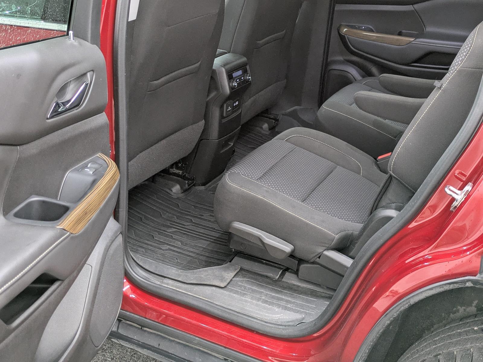 2022 Gmc Acadia SLE photo 23
