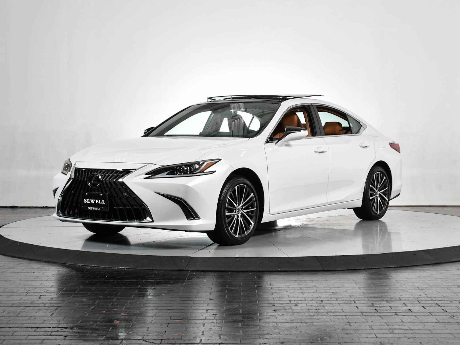 2025 Lexus ES 350's photo