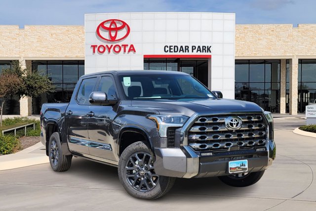 2025 Toyota Tundra Platinum CrewMax photo 7