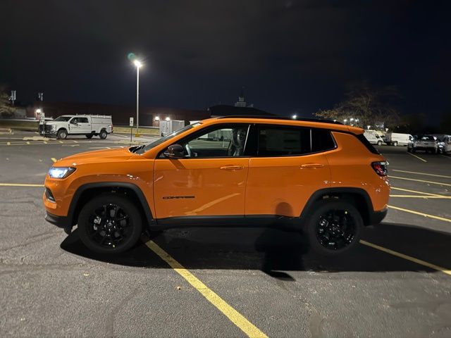 2026 Jeep Compass Latitude Altitude photo 4