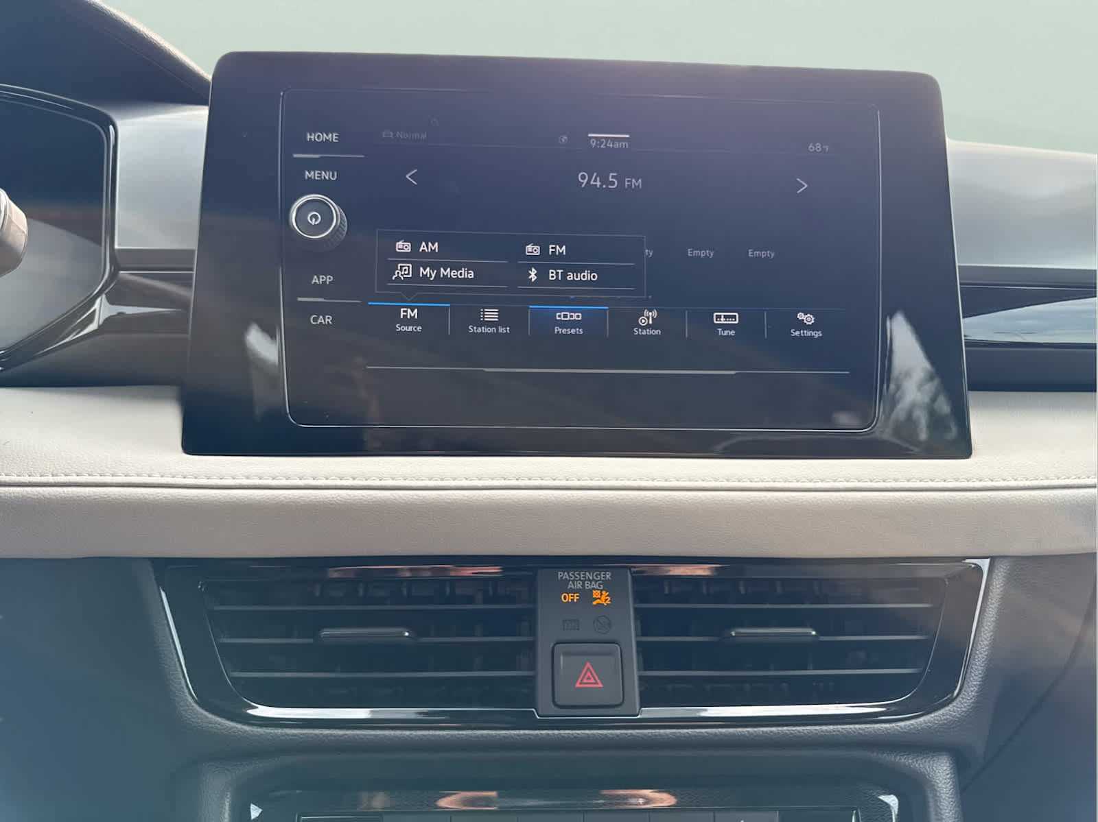 2025 Volkswagen Taos S photo 22