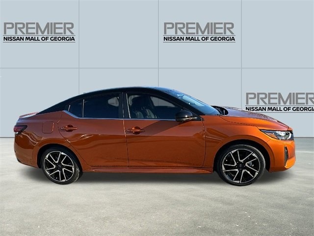 2025 Nissan Sentra SR photo 4