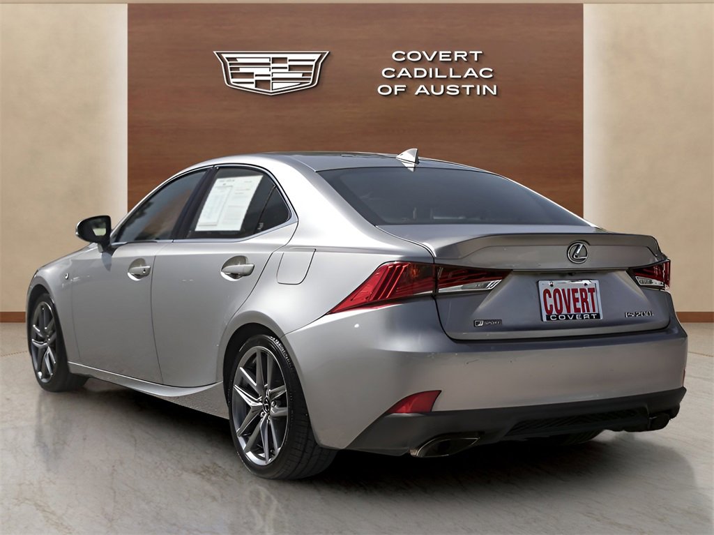 2017 Lexus IS 200t photo 3