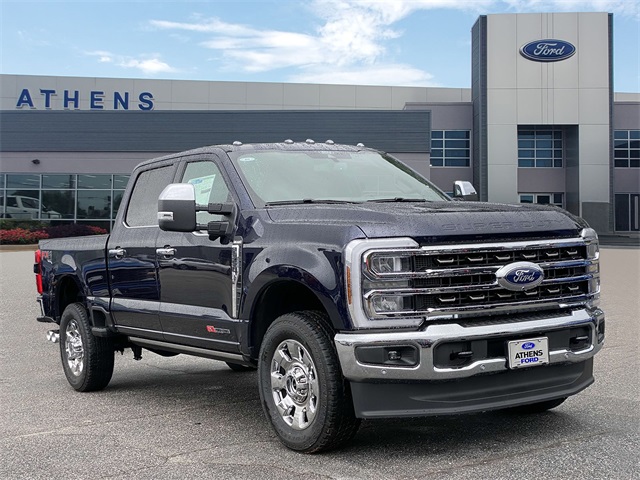 2025 Ford F-350 Super Duty King Ranch's photo