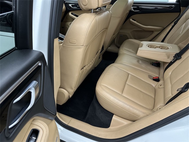 2017 Porsche Macan S photo 14