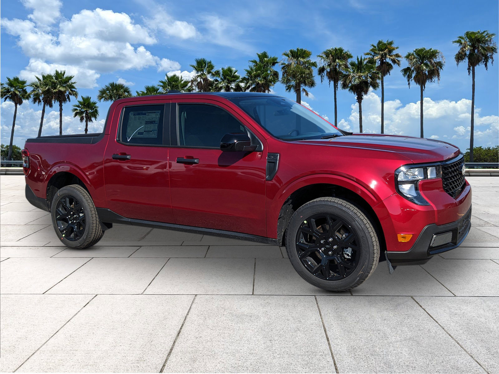 2025 Ford Maverick XLT photo 2