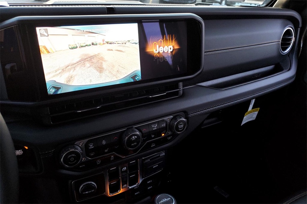 2025 Jeep Gladiator Texas Trail photo 9