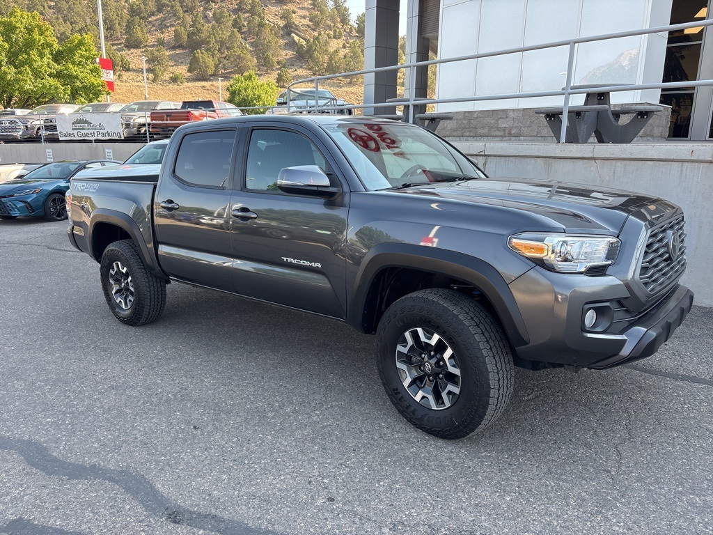 2023 Toyota Tacoma TRD Off-Road photo 4