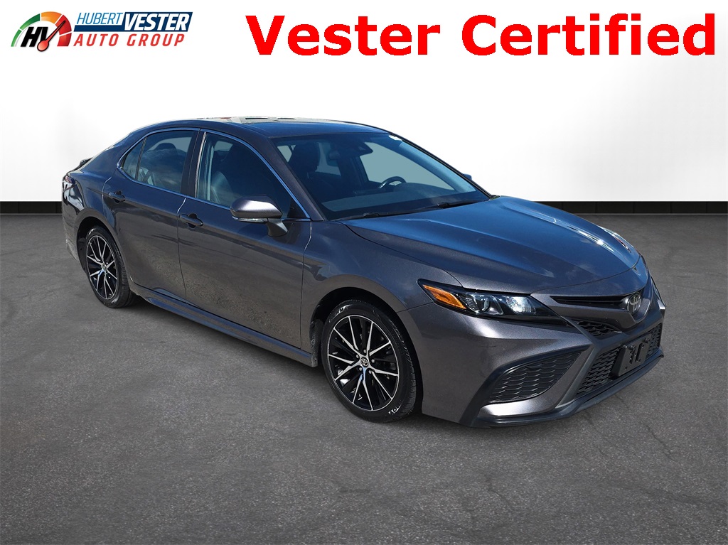 2023 Toyota Camry SE photo 4