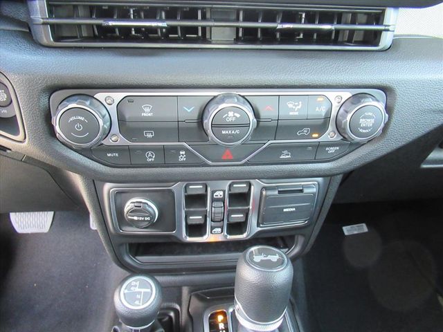 2025 Jeep Wrangler Sport photo 24