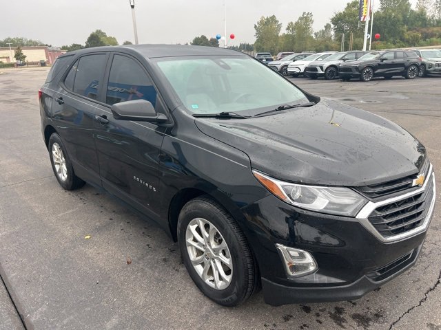 2020 Chevrolet Equinox LS photo 3