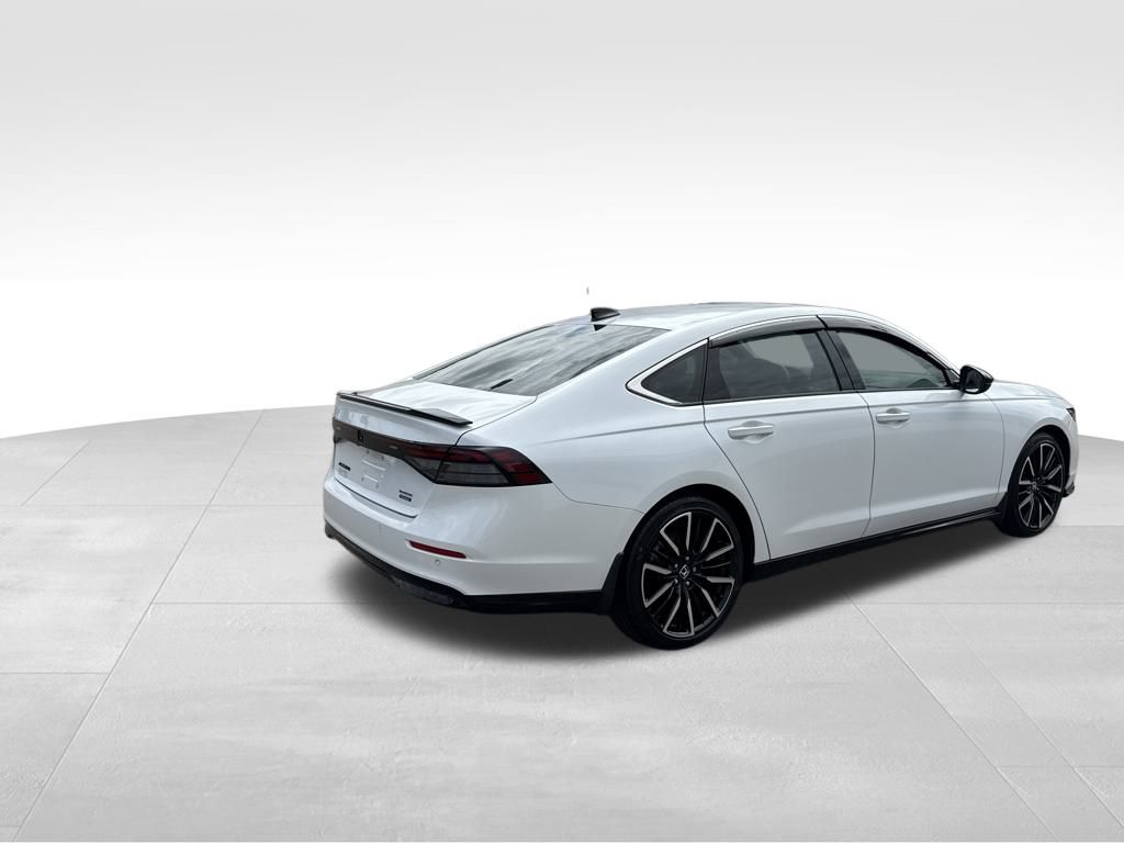 2023 Honda Accord Hybrid Touring photo 4
