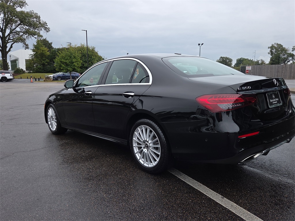 2023 Mercedes Benz E 350 4MATIC photo 3