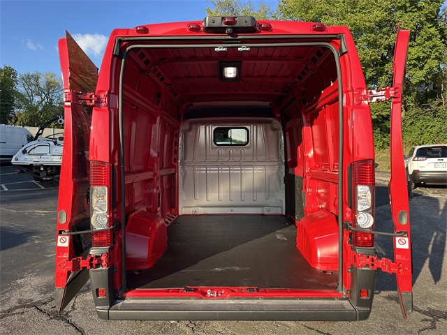 2026 Ram ProMaster 1500 photo 8