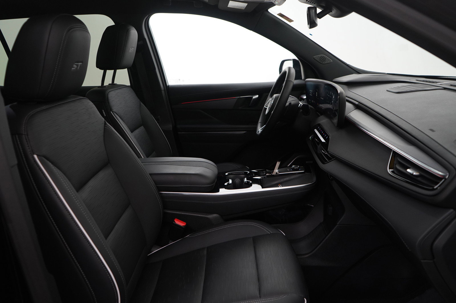 2025 Buick Enclave Sport Touring photo 4