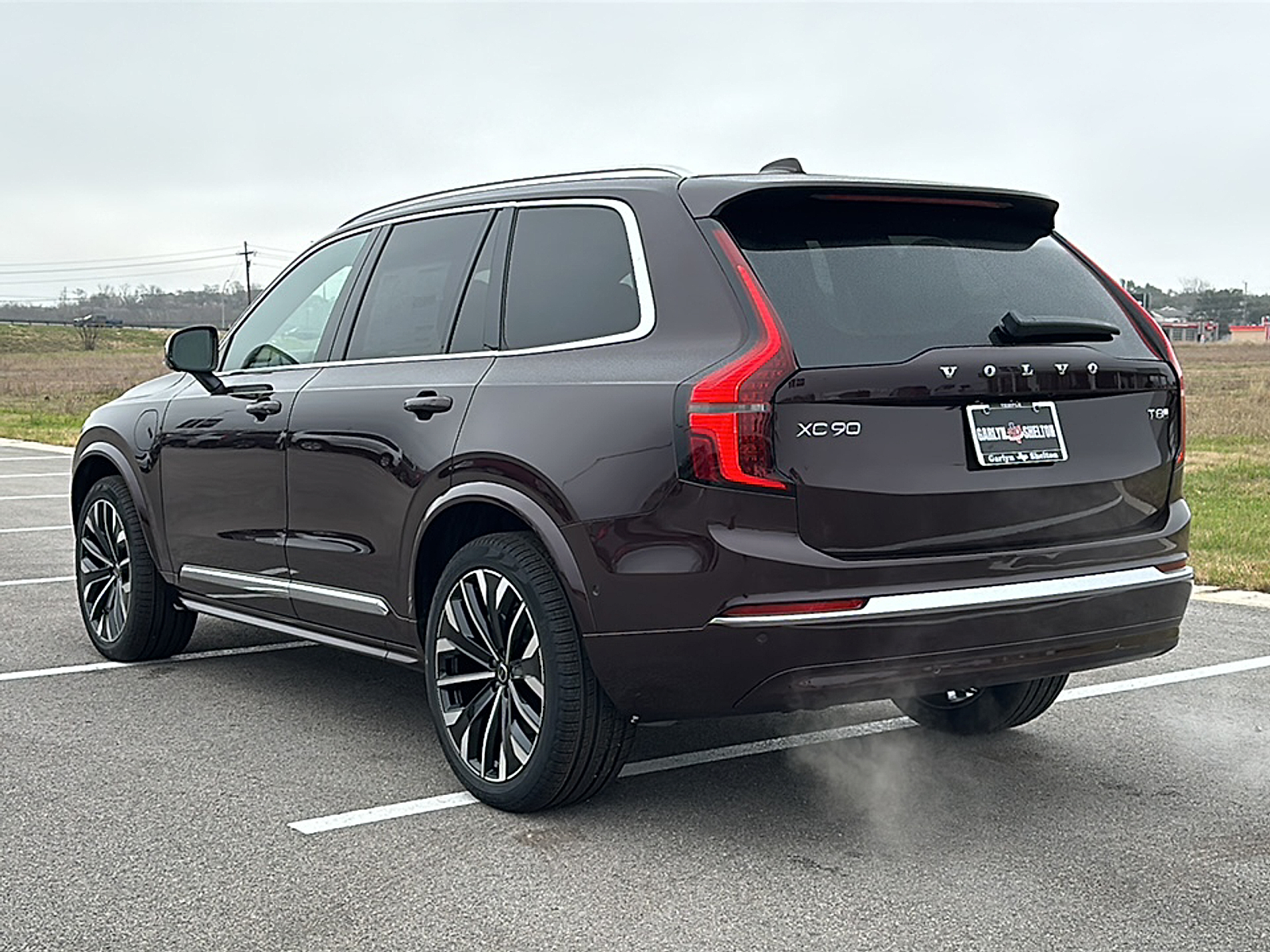 2025 Volvo XC90 T8 AWD photo 3