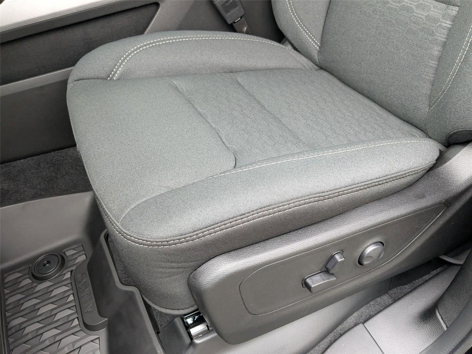 2025 Ram 1500 Big Horn photo 12