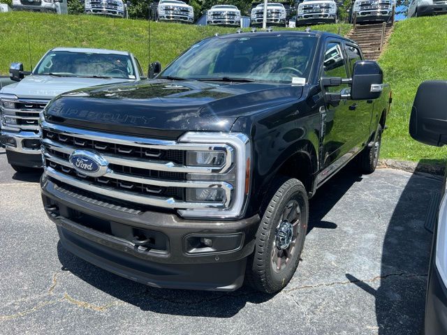 2025 Ford F-350 King Ranch photo 6