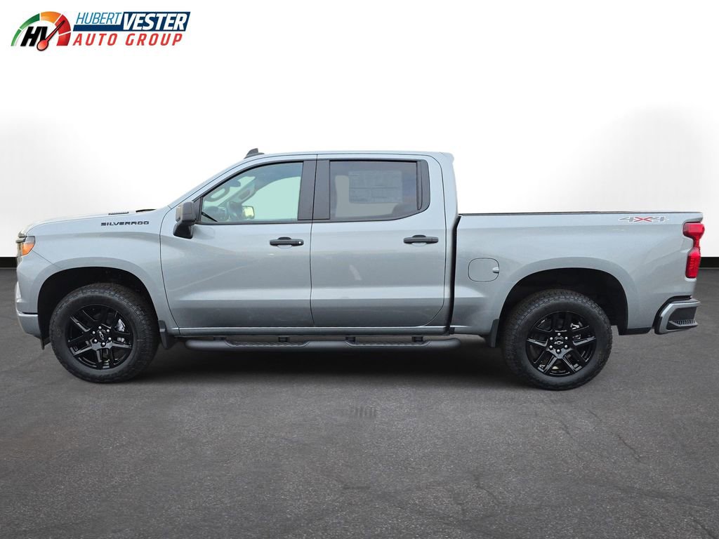 2026 Chevrolet Silverado Base's photo