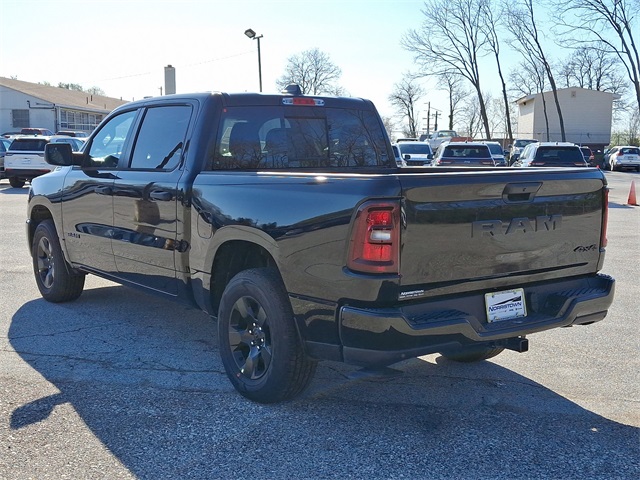 2025 Ram 1500 Tradesman photo 3