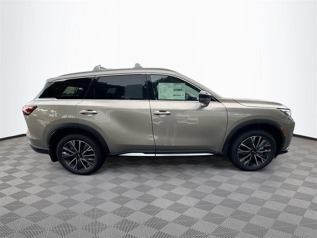 2026 Infiniti QX60 Luxe photo 8