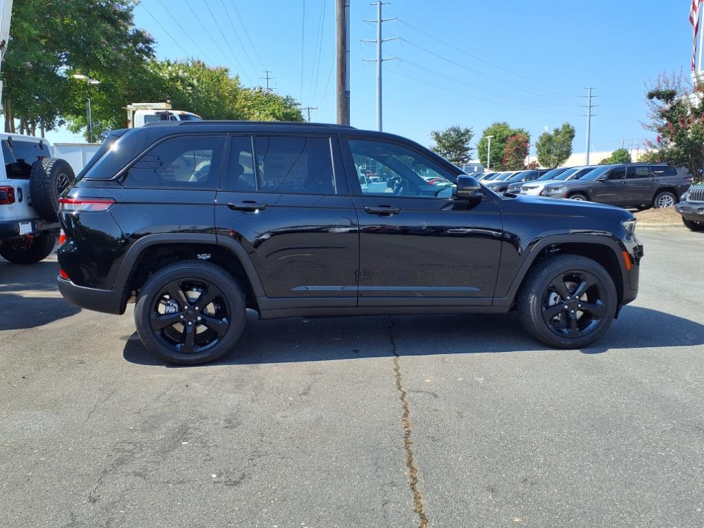 2025 Jeep Grand Cherokee Altitude X photo 19