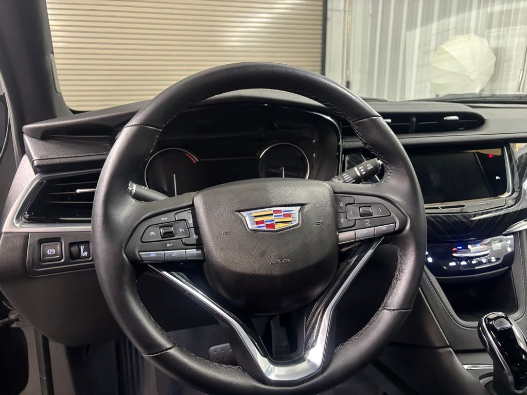 2025 Cadillac XT6 Premium Luxury photo 10