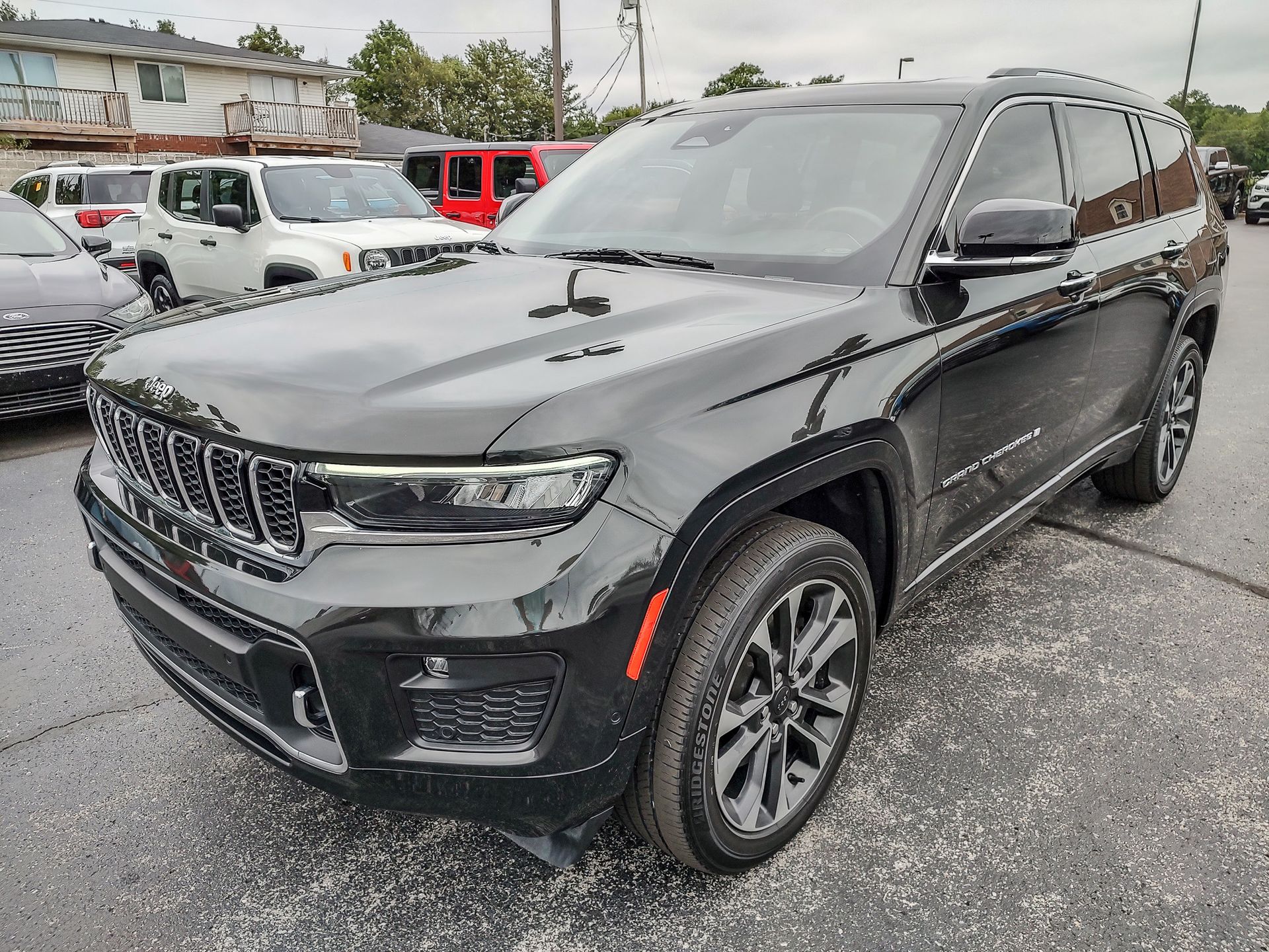 2022 Jeep Grand Cherokee Overland photo 14