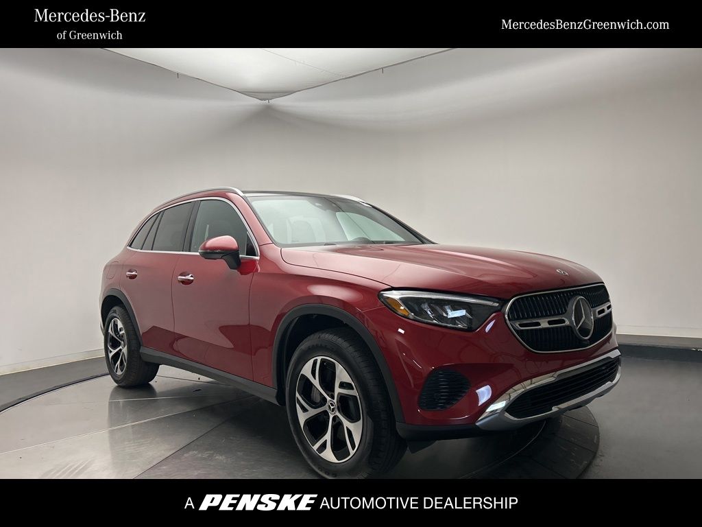 2026 Mercedes-Benz GLC Base's photo