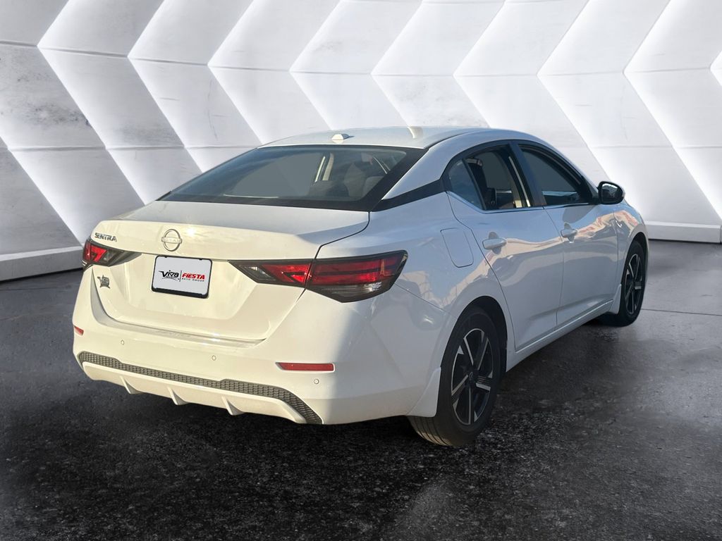 2025 Nissan Sentra SV photo 4