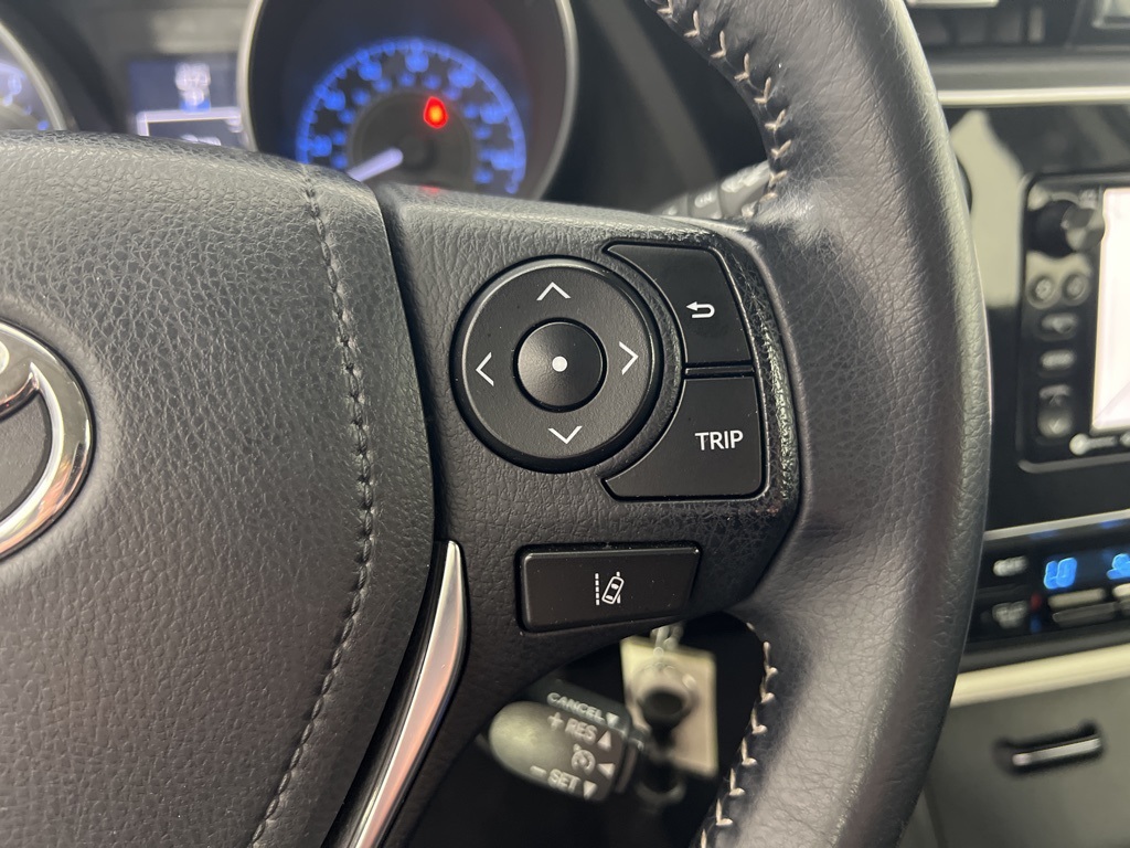 2018 Toyota Corolla iM Base photo 4