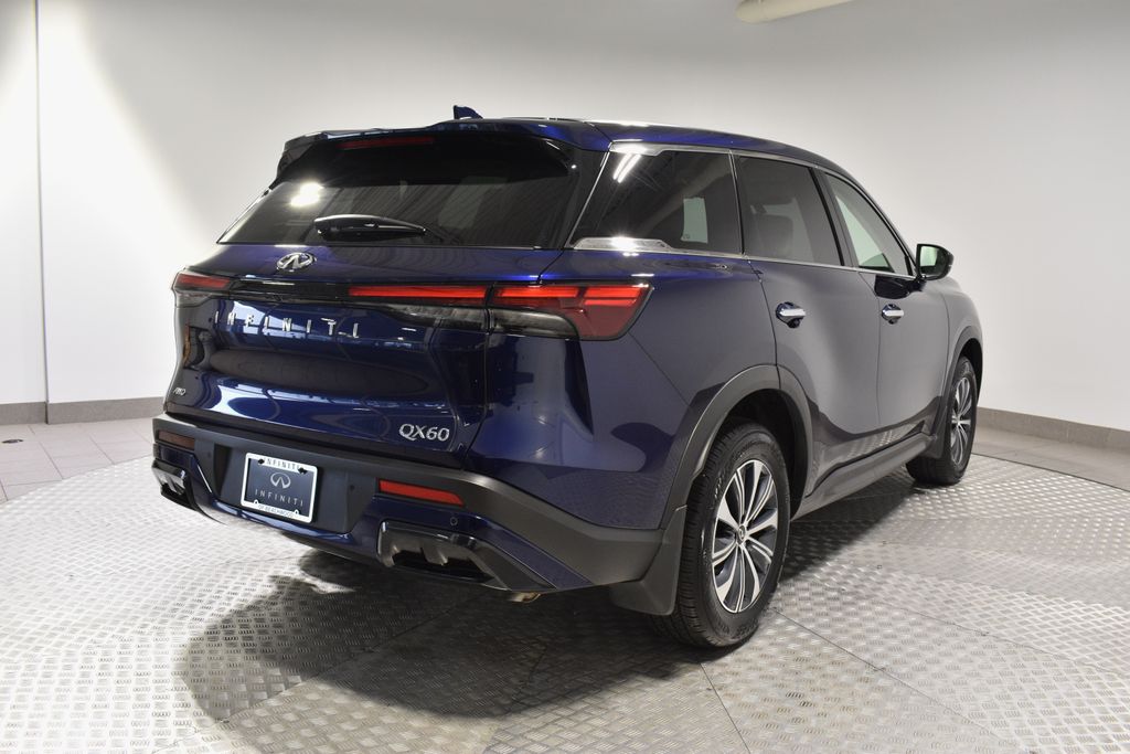 2025 Infiniti QX60 Pure photo 3