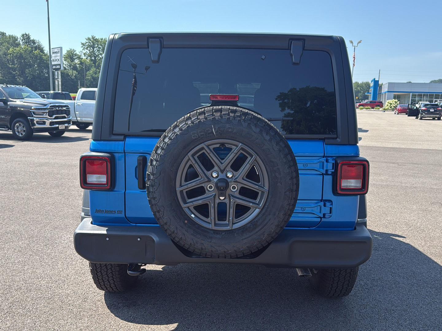 2025 Jeep Wrangler Sport S photo 22