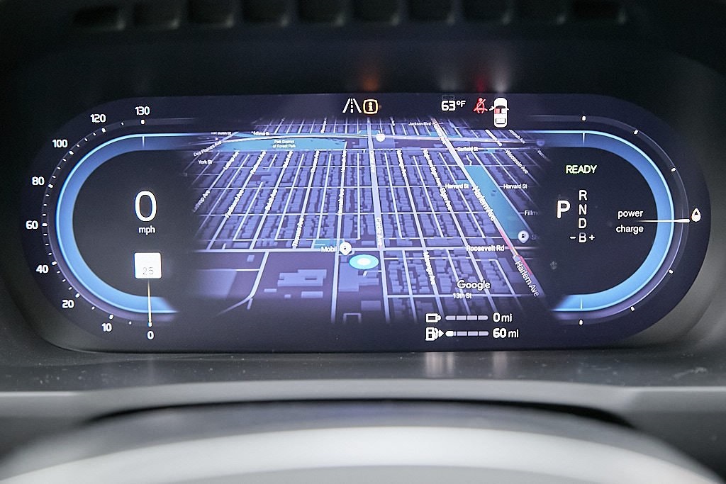 2025 VOLVO XC90 - Image 12