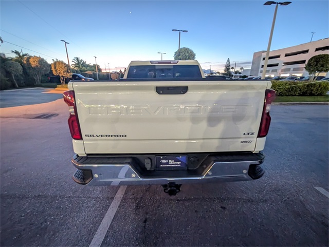 2021 Chevrolet Silverado 1500 LTZ photo 9