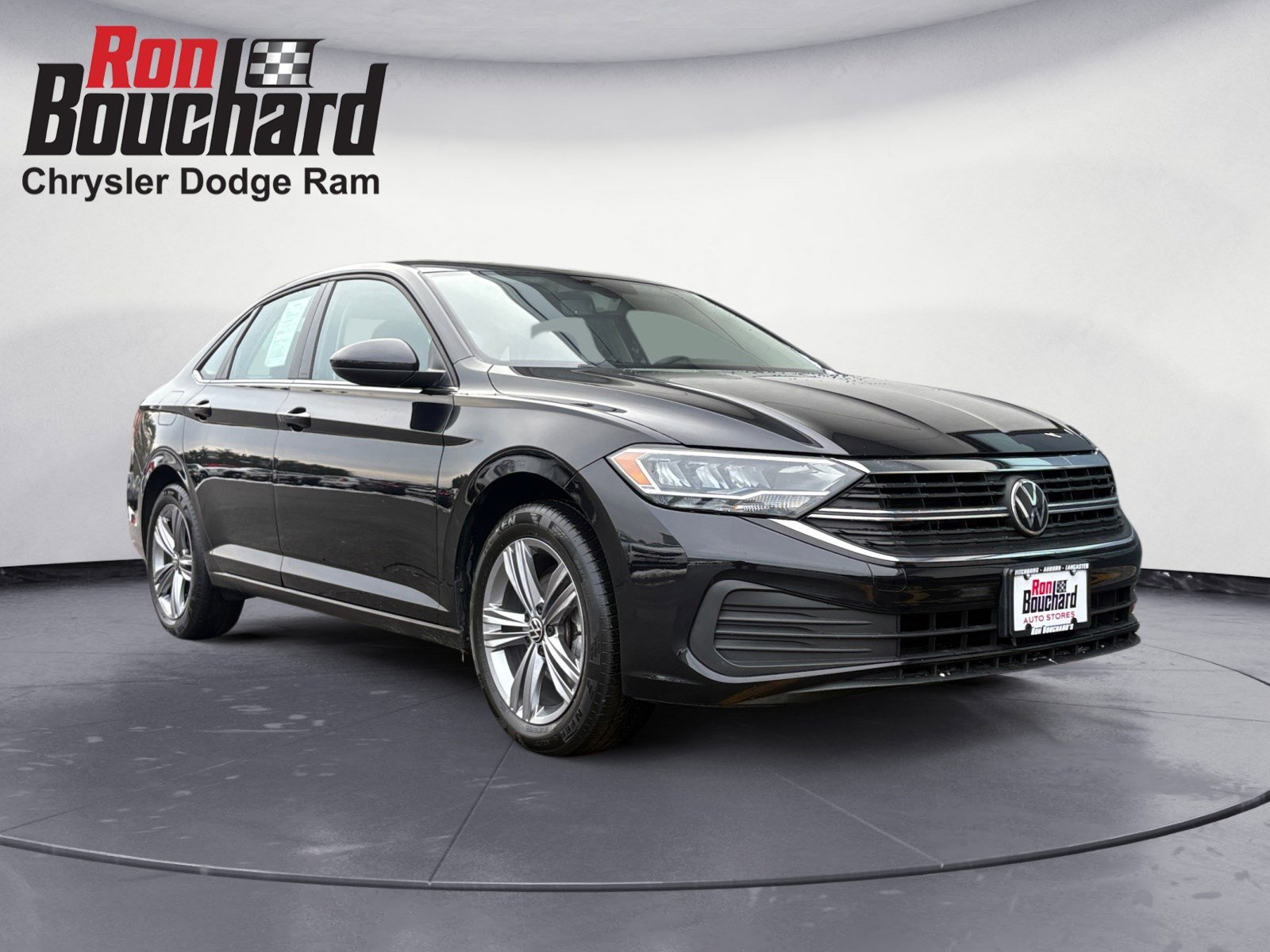 2022 Volkswagen Jetta SE's photo