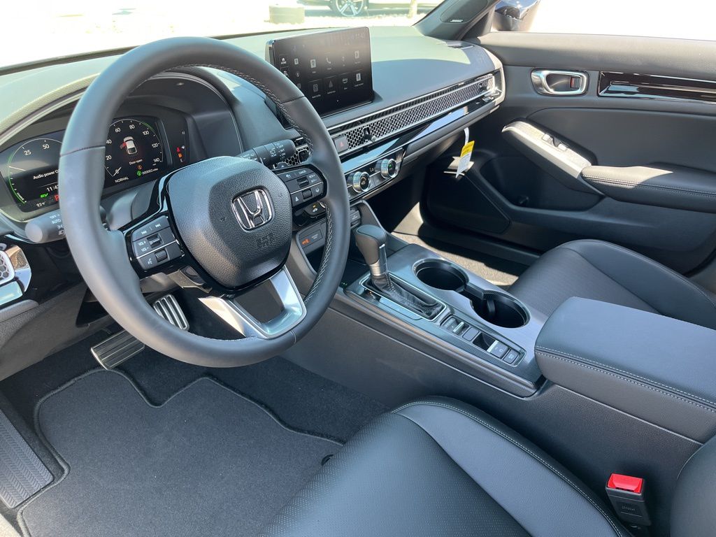 2026 Honda Civic Hybrid Sport Touring photo 9
