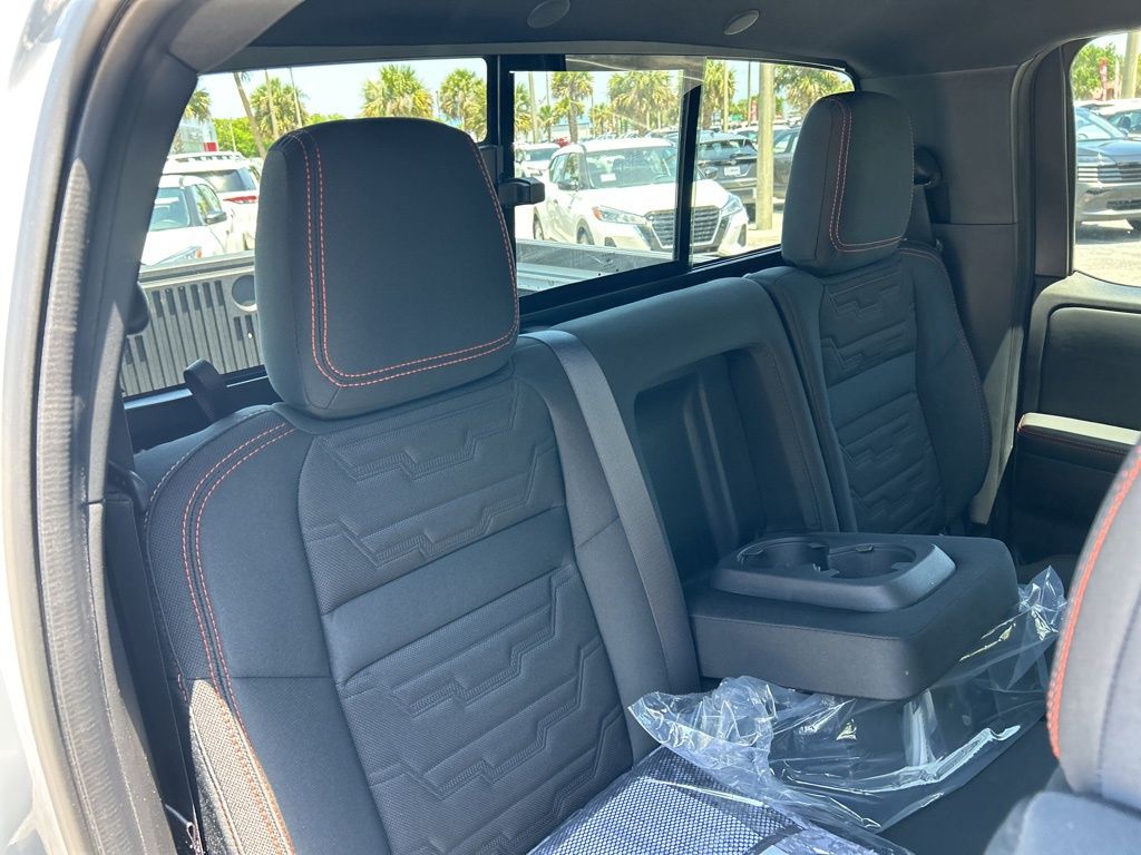 2025 Nissan Frontier PRO-4X photo 43